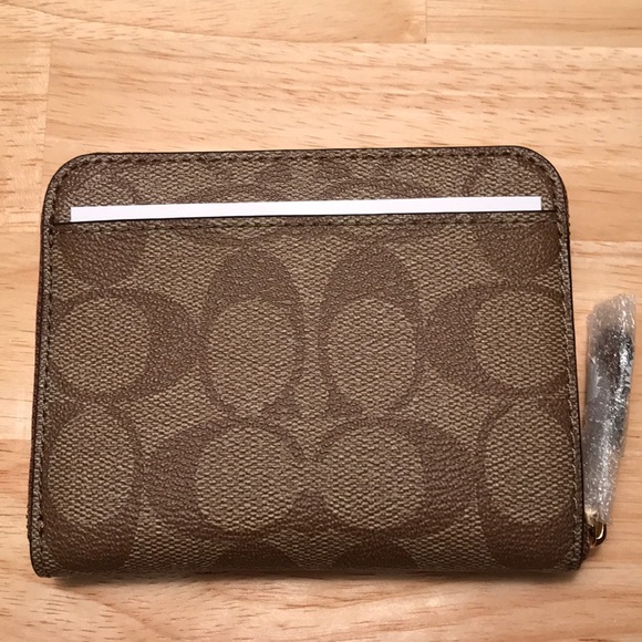 COACH KEITH HARING PINK DOG ZIP AROUND WALLET - Picture 4 of 7